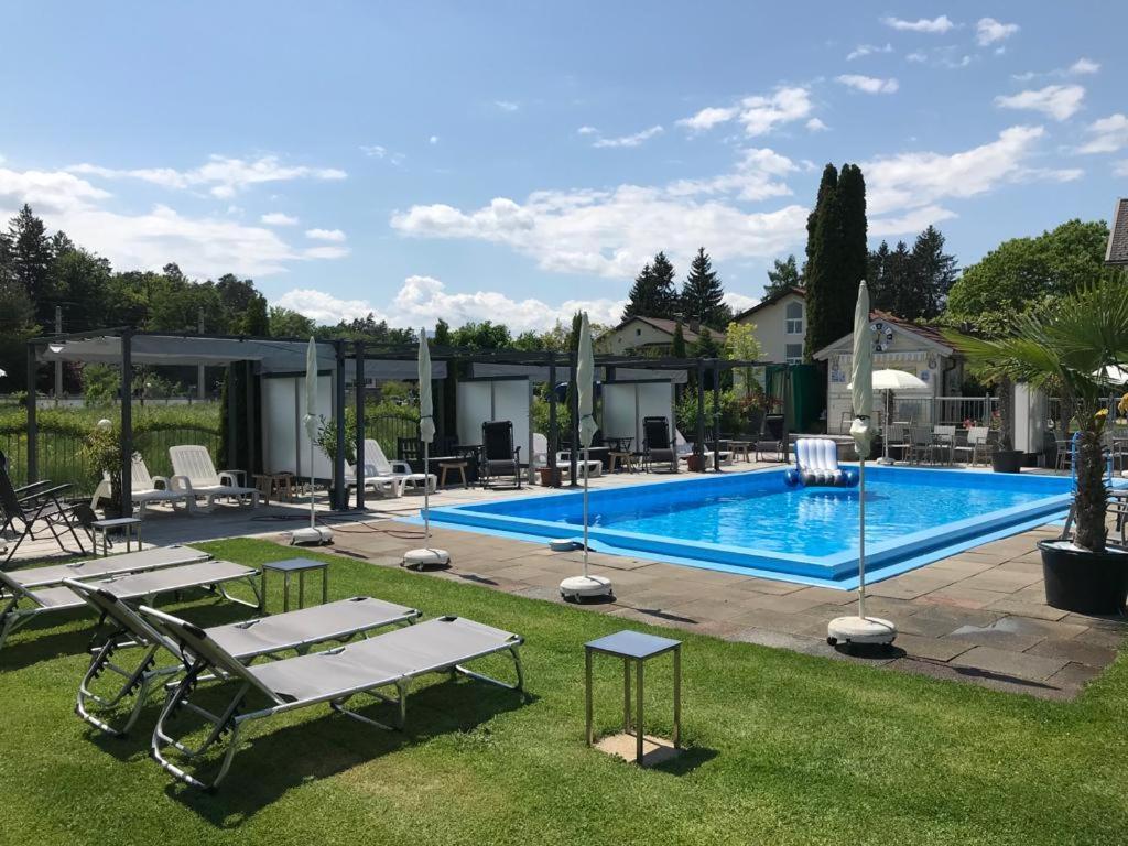 Ferienanlage Seehof Krumpendorf Buitenkant foto